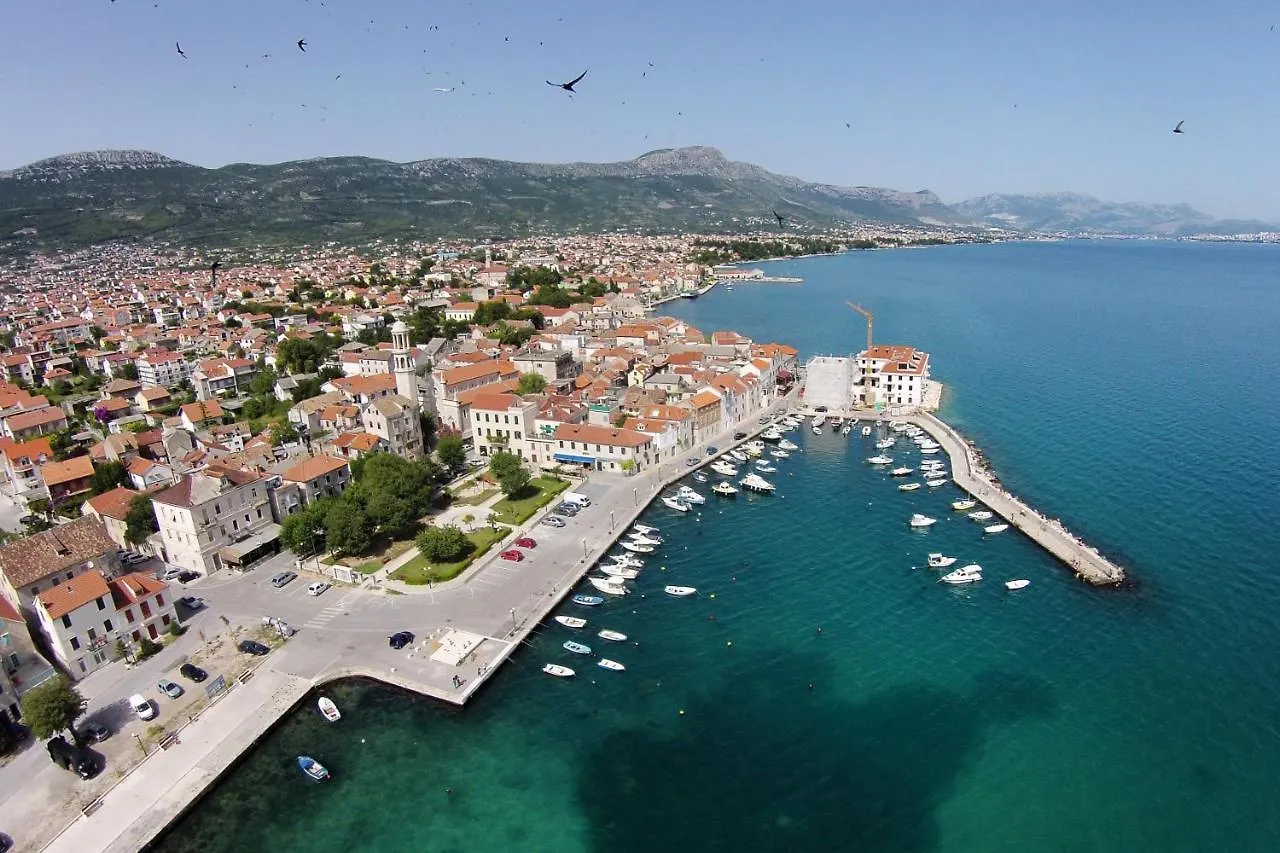 Apartments With A Parking Space Kastel Novi, Kastela - 21085 Croatia